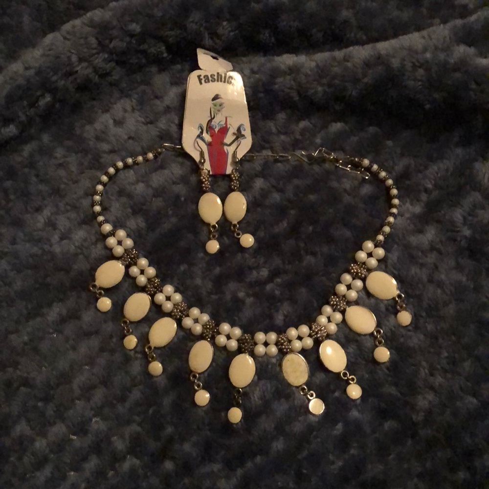 Tribal bib Indian boho bohemian style necklace - Picture 1 of 5
